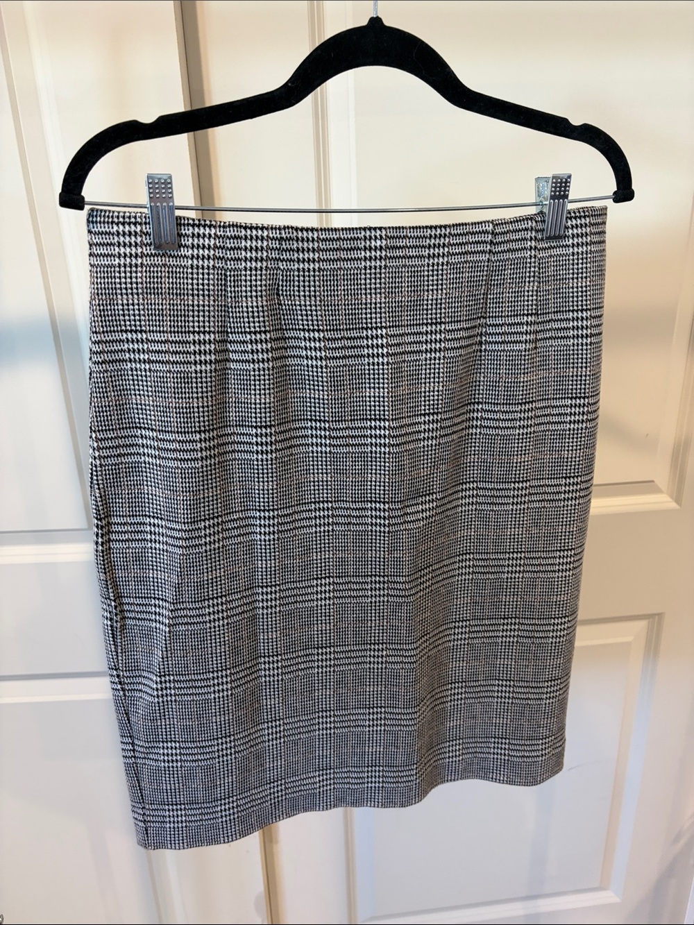 Amanda & Chelsea Black and White Glen Plaid Pencil Skirt
